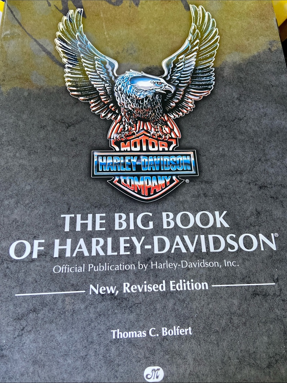 Harley-Davidson Motorcycle coffee table book motorcycles Eagle dark gray red blu